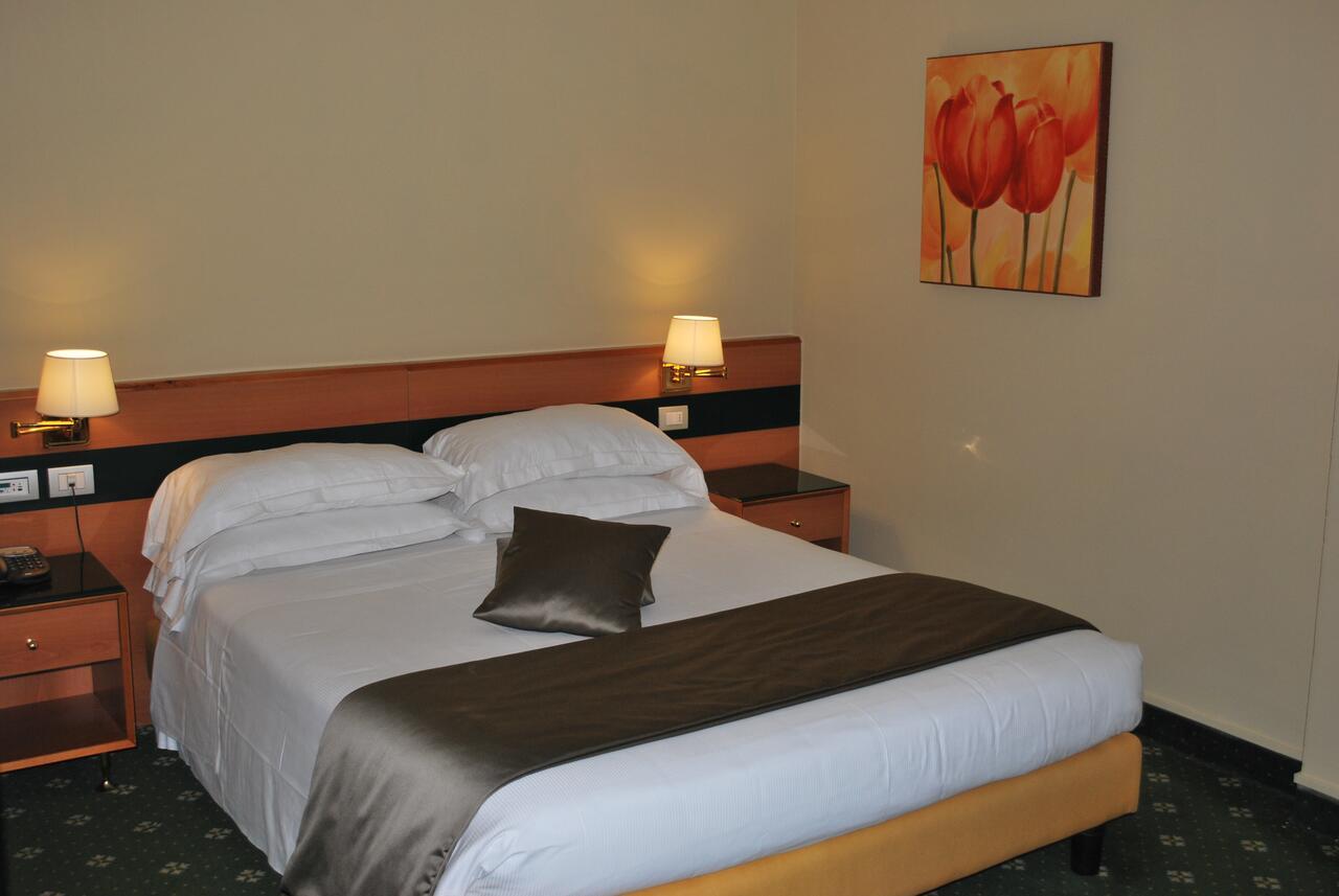 פירנצה Hotel Alinari מראה חיצוני תמונה